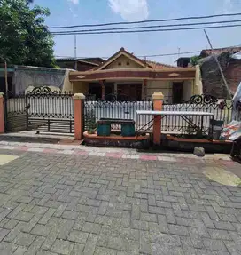 RUMAH LUAS DI Jl MEDOHO DEKAT JL GAJAH RAYA GAYAMSARI SEMARANG