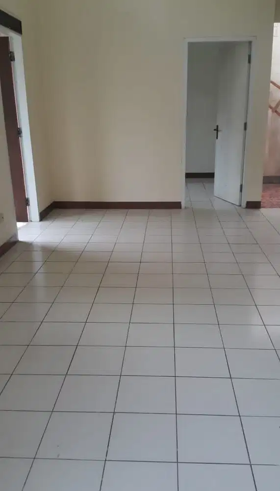 Murah  Rumah siap pakai kota baru parahyangan, bandung