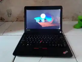 dijual notebook merk Lenovo