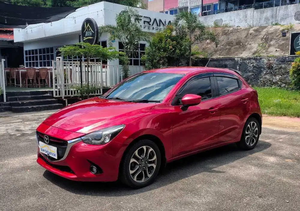 MAZDA 2 SKYACTIV AT 2015