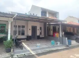 Dijual rumah di Perumahan Taman Ubud Karawaci Tangerang