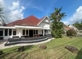 Rumah Vintage Holland Style Ijen Tengah Kota Malang LT 900m² SHM 45M