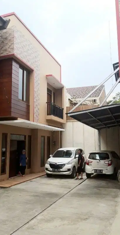 Rumah townhouse Pejaten Buncit jaksel hny 1,8m