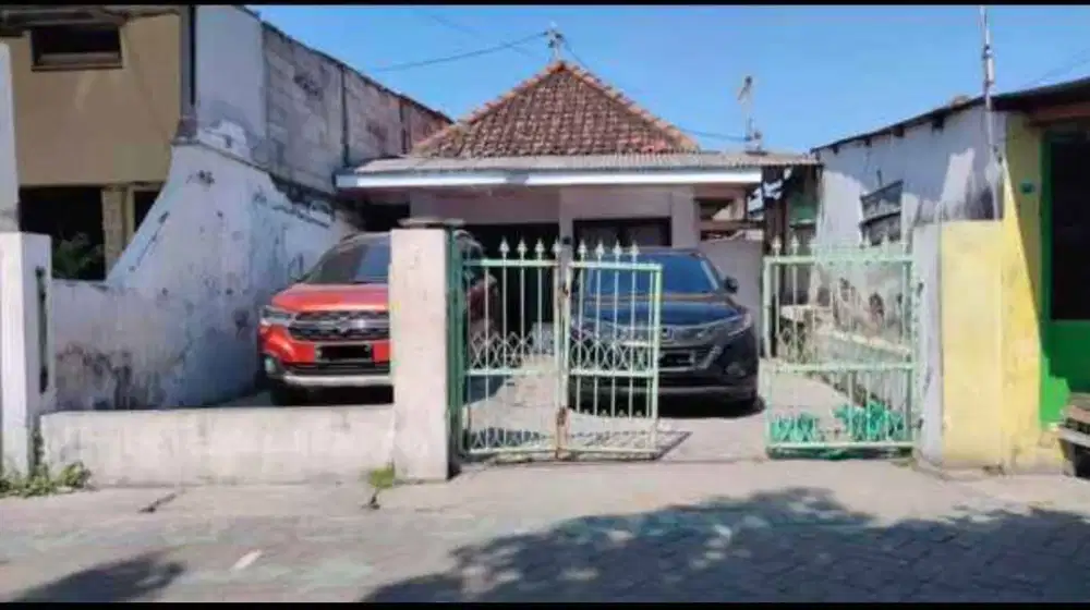 ‼️SELANGKAH KAMPUS UNAIR A‼️RUMAH LAMA PACAR KEMBANG COCOK UNTUK KOS