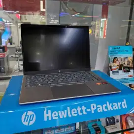 HP Pavilion Plus 14 Ryzen 5 7540U 16GB SSD 512GB 14″ WUXGA