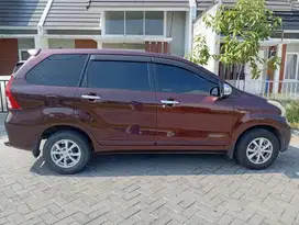 Toyota Avanza 2012 Bensin-AT