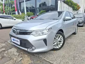 Toyota Camry  2.5 V Bensin-AT 2015 Silver