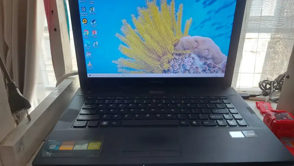 Di jual laptop lenivo
