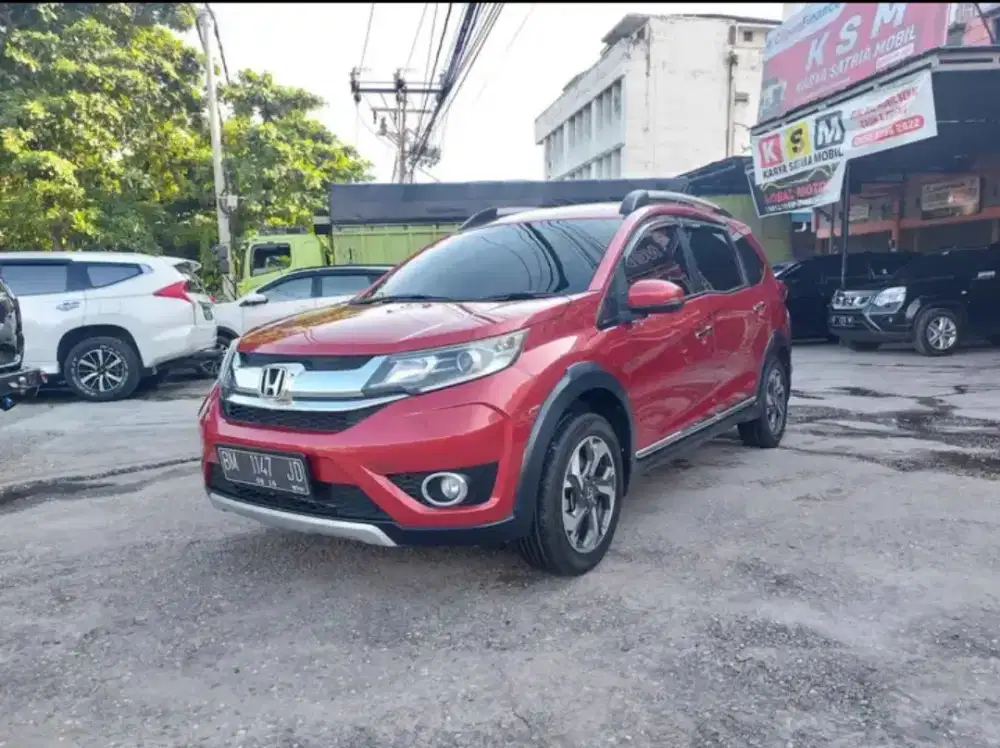 BR-V 15E CVT automatic tahun 2016