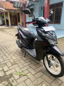 Dijual Motor Honda Beat Deluxe [2023] – Kondisi Terawat, Siap Pakai!