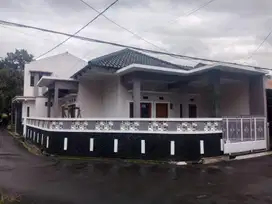 Rumah Hook Baru Super di Antapani dekat RS Santo Yusuf Kiaracondong