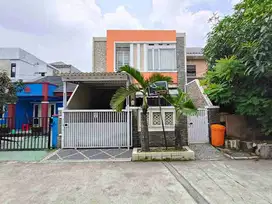 Di jual rumah 2 lantai siap huni di jatijajar depok