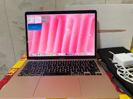 Macbook air m1 2020 8/256 ex ibox