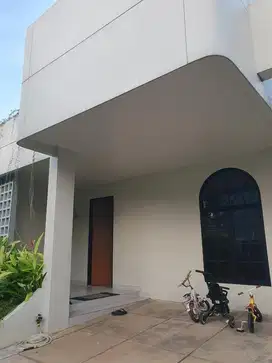 Rumah MODERN MINIMALIS SIAP HUNI LOKASI DEKAT tanakayu BSD