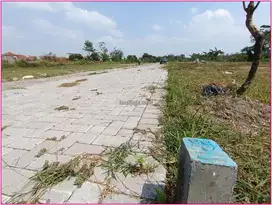 300 Meter RS UGM Yogykarta, Pekarangan SHM