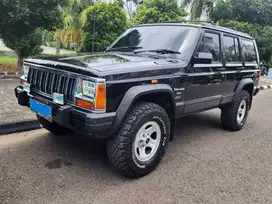 Djual cepat jeep cherokee