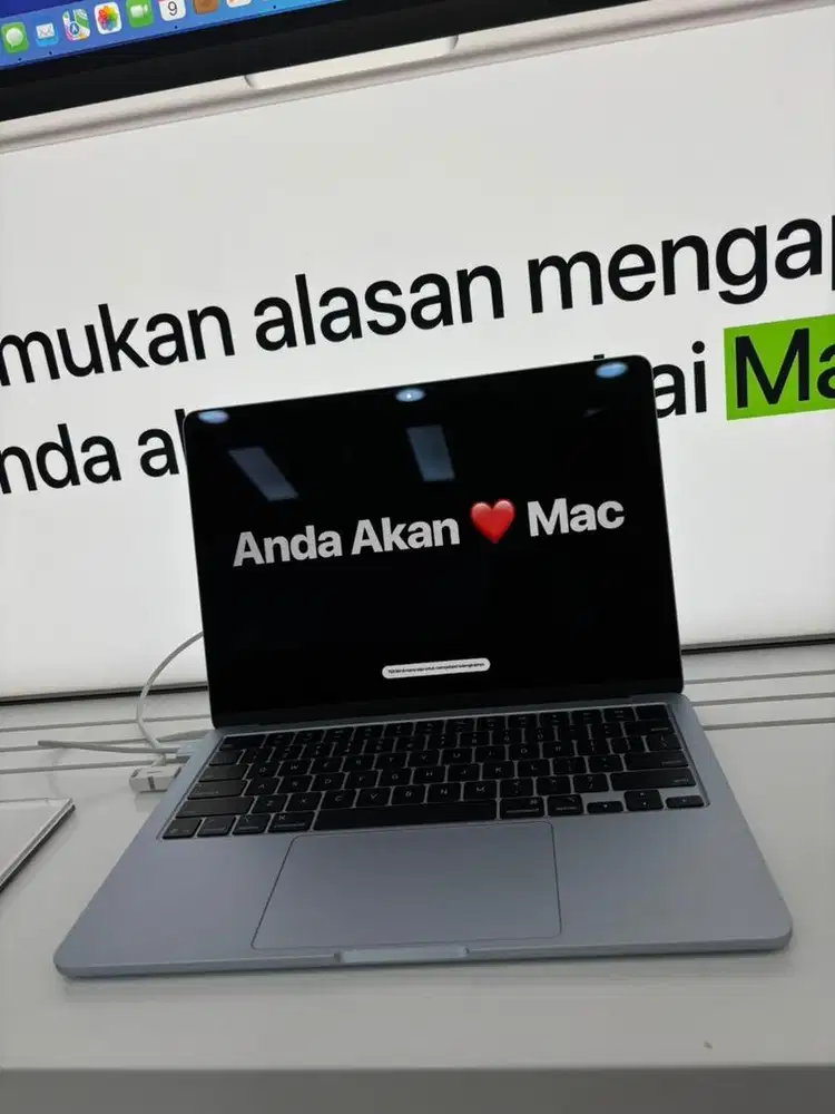 Macbook Air M4 512 GB Promo Bunga Ringan