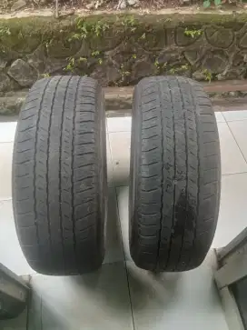 Di jual ban brgeston. R 18. Bekas pajero