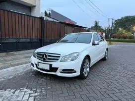 KM 20rb! Meredes Benz W204 Facelift TH 2013 Putih Mercy