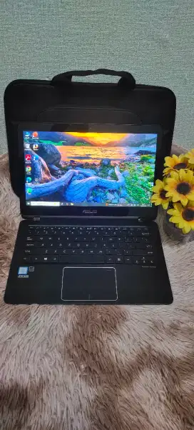 Asus Zenbook UX360UAK 2-in-1/Core i7/Ram 16GB/SSD 512GB/13' Touch QHD