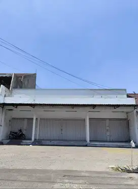 DISEWA BANGUNAN KOMERSIAL JEMURSARI LOKASI STRATEGIS CARPORT 10