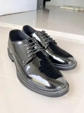 Sepatu PDH hitam