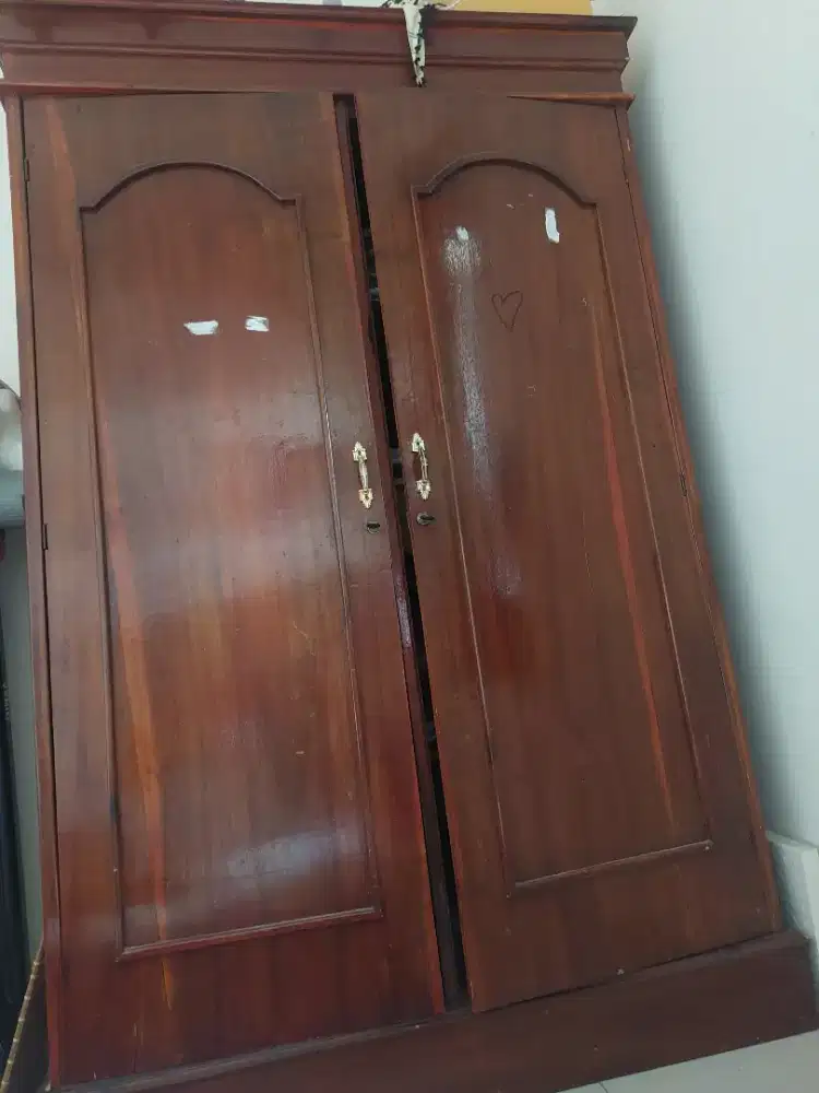 Lemari kayu jati mulus second