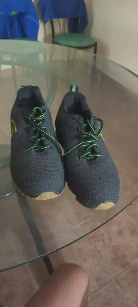 Di jual sepatu import cofra
