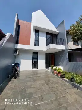 RUMAH BARU Lokasi Strategis Di Cigadung Dago dekat ITB Bandung Kota