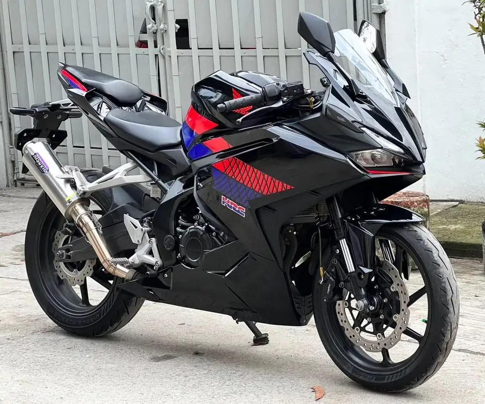 Honda CBR250RR Facelift 2023 low KM 9rb mulus hitam cbr 250 rr 250rr