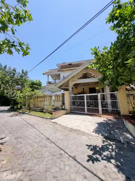 Rumah Griya Kebraon Surabaya Model Hook