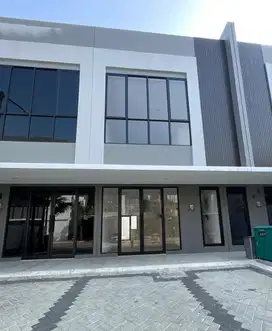 Disewakan ruko uptown avenue 80 juta/tahun