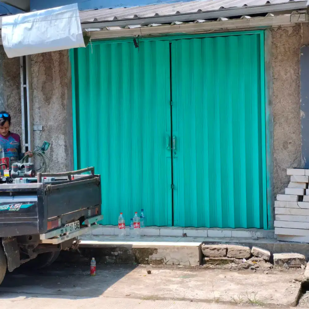 Menerima pemasangan folding gate dan rolling door