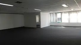 SEWA KANTOR DI JAKARTA SELATAN TB SIMATUANG 186M2 FITTED 130K NEGO