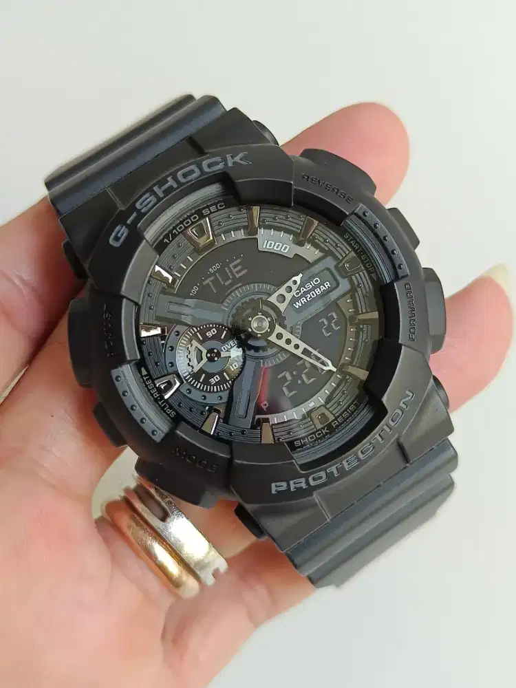 Casio G-Shock GA110 original bekas sangat bagus cukup mulus normal