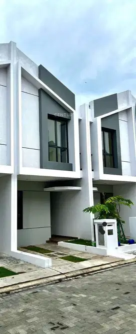 Dijual Rumah Strategis di Cluster Kana, Harapan Indah, Kota Bekasi.