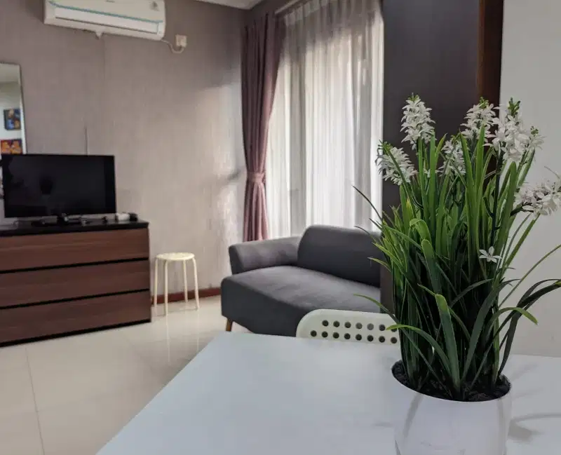 disewakan apartemen cantik, murah full furnish