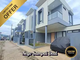STRATEGIS BANGET! Rumah 2 Lantai dekat Alun-alun ujung berung Kota