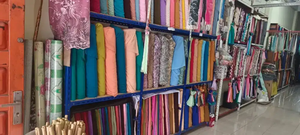 Dijual cepat isi toko