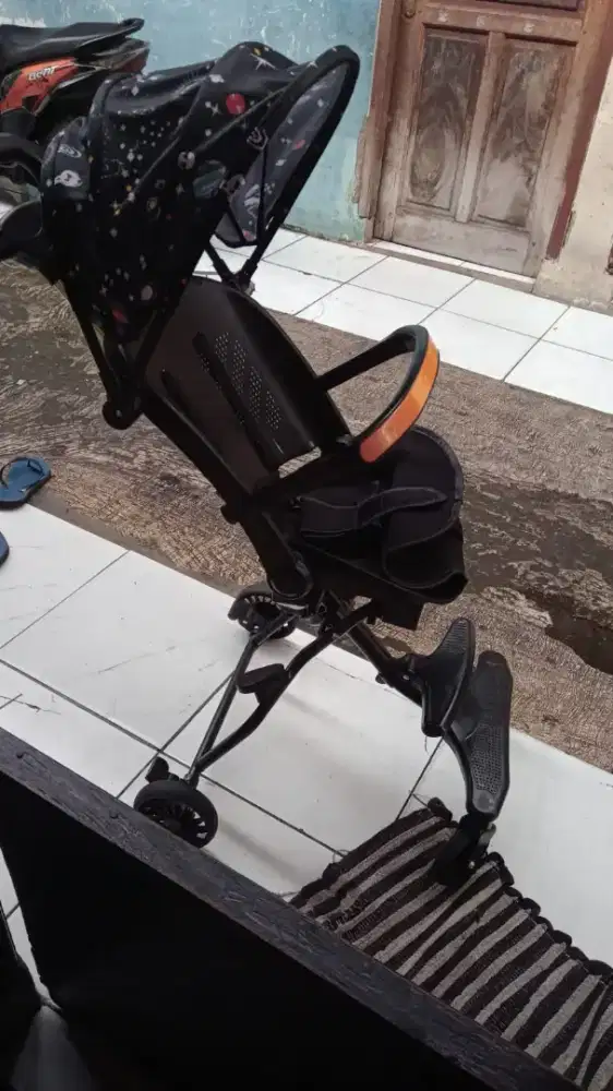 Stoler anak warna hitam
