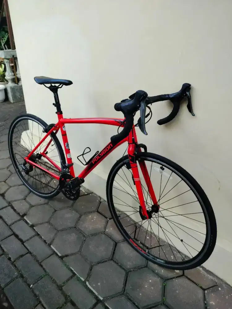 Roadbike Polygon Stratos S2