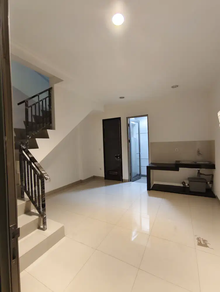 Dijual rumah tangerang banten pik2