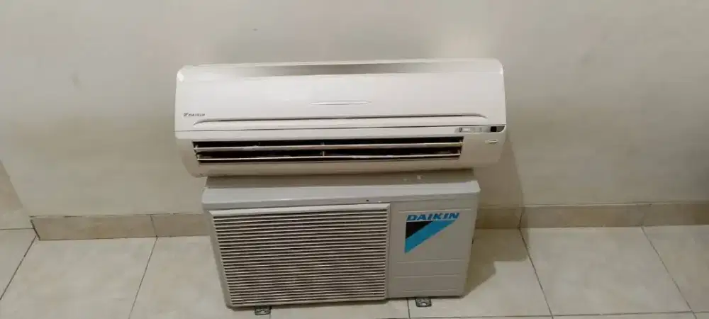 Service AC tidak dingin bongkar pasang AC