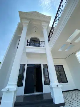 Rumah mewah 1,3M 2lt gaya eropa dkt tol cibubur