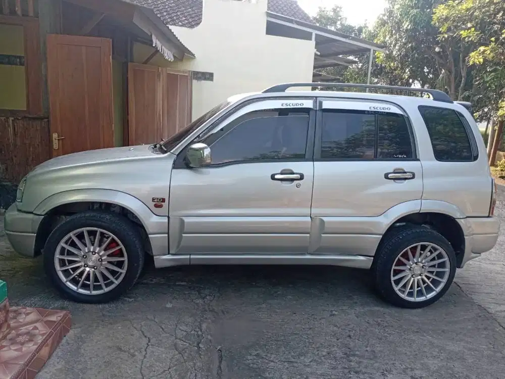 Suzuki Grand Escudo 2.0