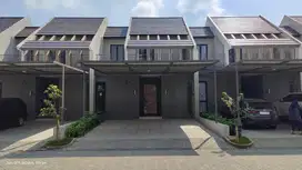 Dijual Rumah baru dengan fasilitas danau cantik Grand Wisata Bekasi