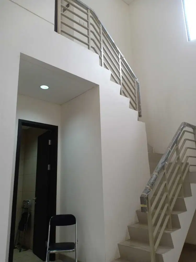 Dijual rumah 2 lantai Shinano Jakarta Garden City Jaktim