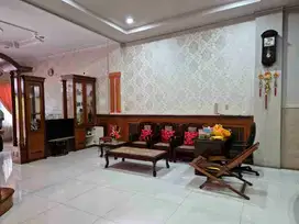 DIJUAL VILLA JALAN AMIR HAMZAH KOMPLEK TAMAN ANGGREK DAERAH HELVETIA