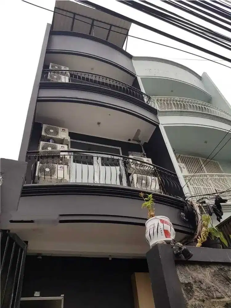 RUMAH KOST Dkt Univ & Perkantoran Tomang Jakbar