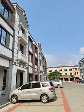 Sewa ruko pik2 osaka harga termurah